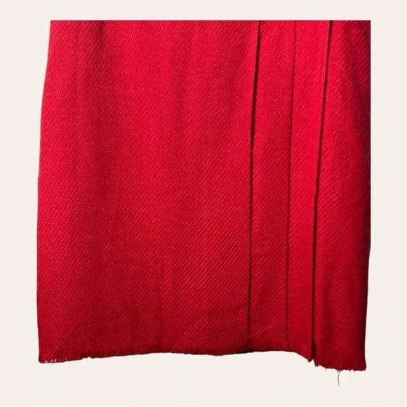 0381W. ISAAC MIZRAHI KNITTED WRAP MIDI SKIRT RED IN COLOR SIZE 14โ BUTTON DETAIL - Picture 4 of 9